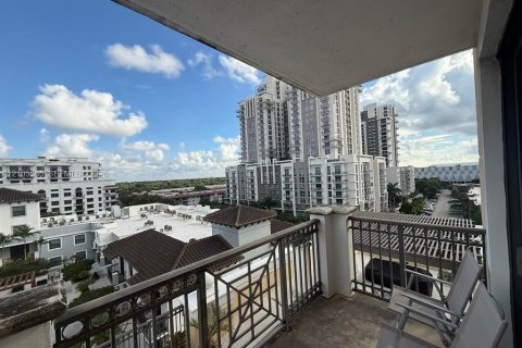 Copropriété à louer à Miami, Floride: 2 chambres, 125.6 m2 № 2414767 - photo 2