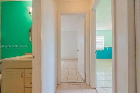 Copropriété à vendre à Miami, Floride: 3 chambres, 95.69 m2 № 2247769 - photo 6