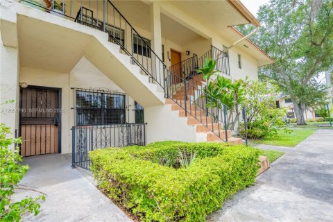 Condo à Miami, Floride, 3 chambres  № 2247769