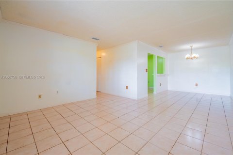 Copropriété à vendre à Miami, Floride: 3 chambres, 95.69 m2 № 2247769 - photo 15