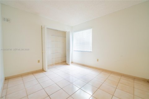Copropriété à vendre à Miami, Floride: 3 chambres, 95.69 m2 № 2247769 - photo 7