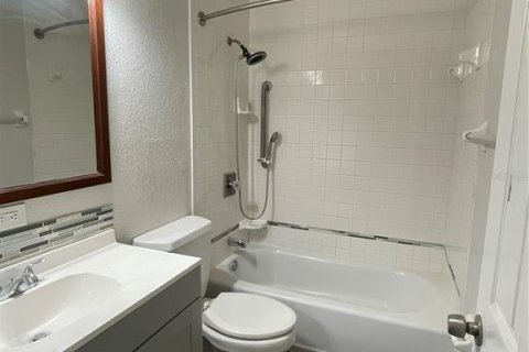 Снять в аренду квартиру в Дейд-Сити, Флорида 2 спальни, 60.39м2, № 1899166 - фото 5