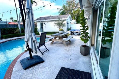House in Cutler Bay, Florida 4 bedrooms, 213.49 sq.m. № 1848292 - photo 5