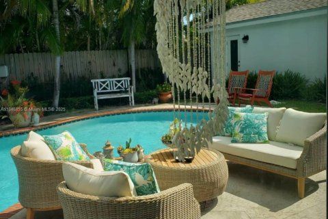 House in Cutler Bay, Florida 4 bedrooms, 213.49 sq.m. № 1848292 - photo 12