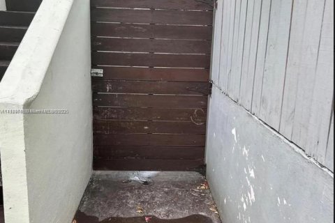 Купить коммерческую недвижимость в Майами, Флорида 222.87м2, № 2024307 - фото 15