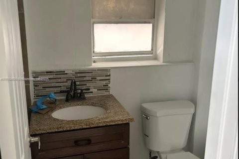 Купить коммерческую недвижимость в Майами, Флорида 222.87м2, № 2024307 - фото 7