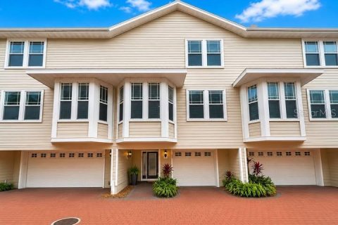 Touwnhouse à Tampa, Floride 3 chambres, 183.02 m2 № 2120239