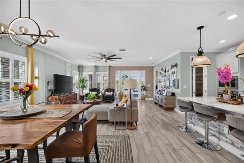 House in Apollo Beach, Florida 4 bedrooms, 192.68 sq.m. № 2423790 - photo 23