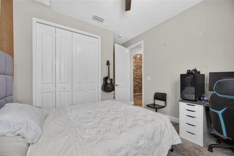 House in Apollo Beach, Florida 4 bedrooms, 192.68 sq.m. № 2423790 - photo 16