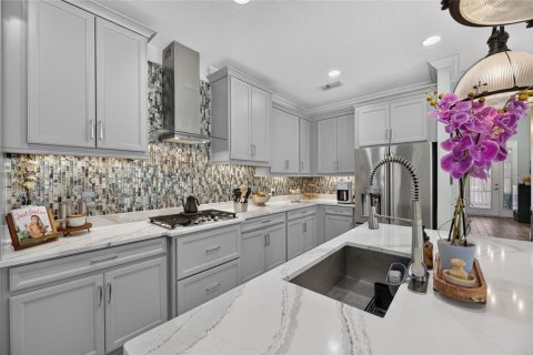 House in Apollo Beach, Florida 4 bedrooms, 192.68 sq.m. № 2423790 - photo 29