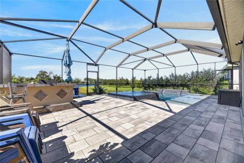 House in Apollo Beach, Florida 4 bedrooms, 192.68 sq.m. № 2423790 - photo 6