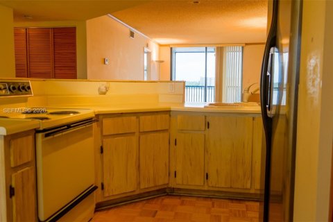 Condo in Oakland Park, Florida, 2 bedrooms  № 2022106 - photo 28