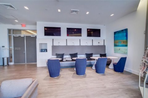 Condo in North Miami Beach, Florida, 3 bedrooms № 1991503 - photo 30