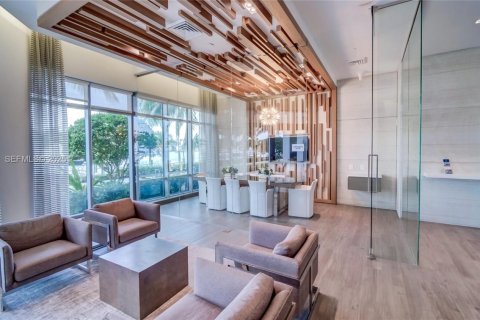 Condo in North Miami Beach, Florida, 3 bedrooms № 1991503 - photo 29