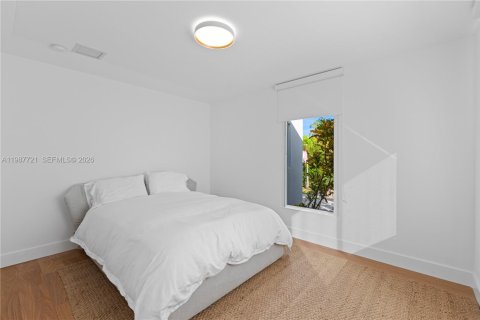 Casa en venta en Surfside, Florida, 3 dormitorios, 151.06 m2 № 2051528 - foto 27