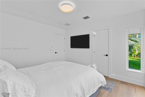 Casa en venta en Surfside, Florida, 3 dormitorios, 151.06 m2 № 2051528 - foto 26