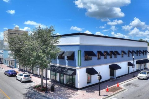 Immobilier commercial à Winter Haven, Floride 1823.67 m2 № 2312315