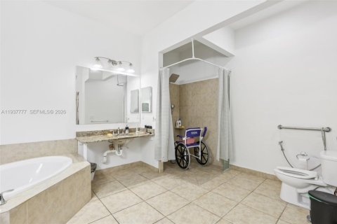 Купить виллу или дом в Дейви, Флорида 4 спальни, 252.97м2, № 1995700 - фото 24