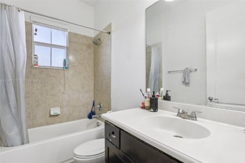 Купить виллу или дом в Дейви, Флорида 4 спальни, 252.97м2, № 1995700 - фото 29