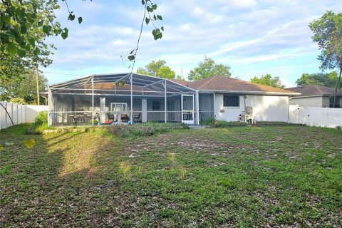 House in Deltona, Florida 3 bedrooms, 170.57 sq.m. № 1812758 - photo 22