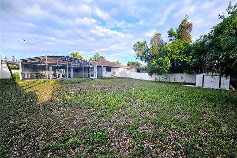 House in Deltona, Florida 3 bedrooms, 170.57 sq.m. № 1812758 - photo 24