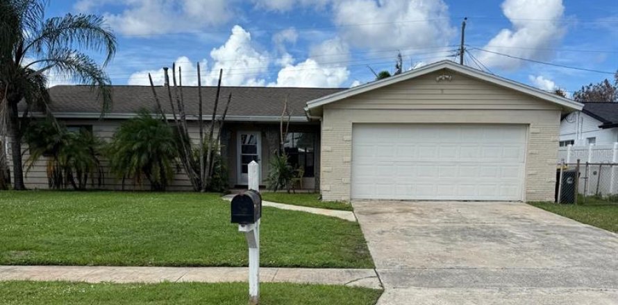 Villa ou maison à Rockledge, Floride 4 chambres, 154.12 m2 № 2378259