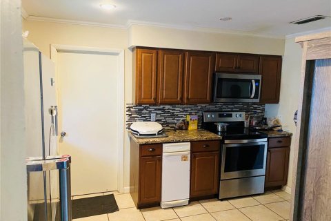 Villa ou maison à vendre à Rockledge, Floride: 4 chambres, 154.12 m2 № 2378259 - photo 9
