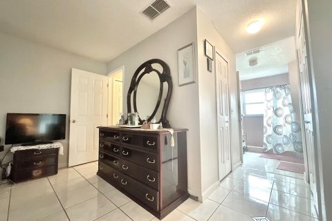 Casa en venta en Kissimmee, Florida, 4 dormitorios, 206.15 m2 № 1905105 - foto 11