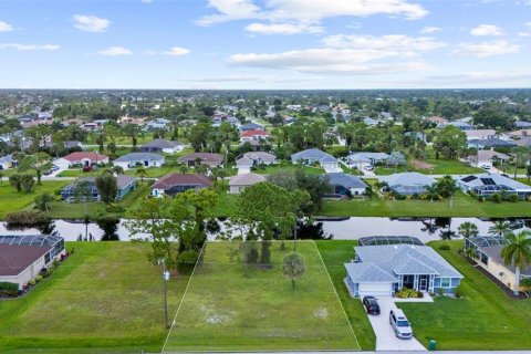 Land in Rotonda, Florida № 2130494