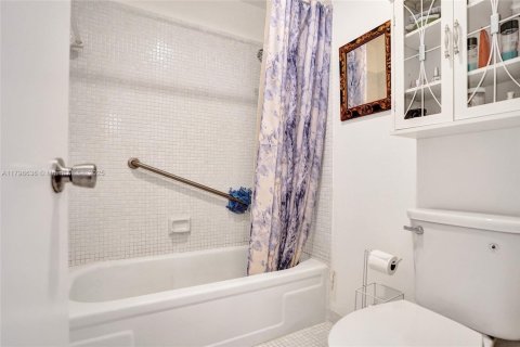 Condominio en venta en Delray Beach, Florida, 2 dormitorios, 106.65 m2 № 1682599 - foto 19