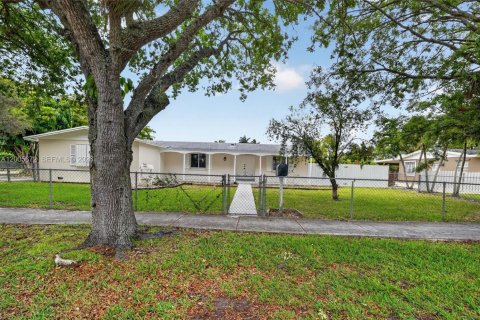 Villa ou maison à Homestead, Floride 4 chambres, 153.47 m2 № 2090442