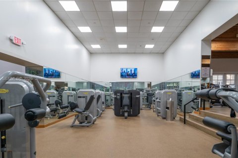 Снять в аренду кондоминиум в Майами, Флорида 2 спальни, 141.21м2, № 2057453 - фото 14