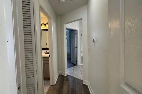 House in Winter Park, Florida 4 bedrooms, 148.46 sq.m. № 1916377 - photo 24