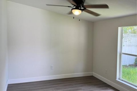 House in Winter Park, Florida 4 bedrooms, 148.46 sq.m. № 1916377 - photo 15