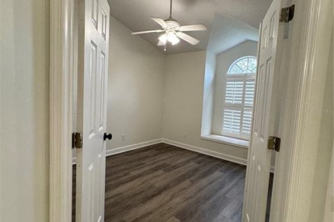 House in Winter Park, Florida 4 bedrooms, 148.46 sq.m. № 1916377 - photo 22