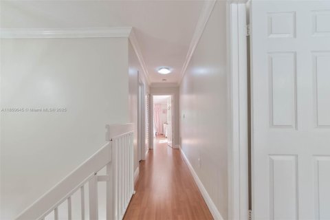 Townhouse in Doral, Florida 3 bedrooms, 176.33 sq.m. № 1854945 - photo 22