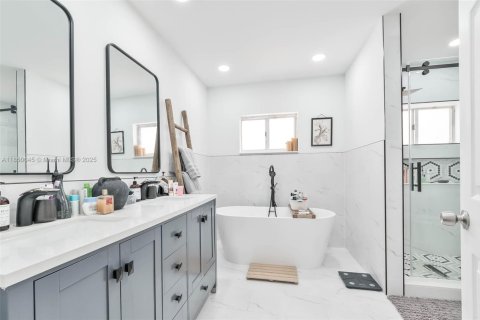 Townhouse in Doral, Florida 3 bedrooms, 176.33 sq.m. № 1854945 - photo 13