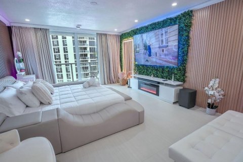 Copropriété à vendre à Sunny Isles Beach, Floride: 33.44 m2 № 1981834 - photo 2