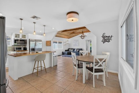 Villa ou maison à vendre à Boca Raton, Floride: 5 chambres, 314.66 m2 № 2422925 - photo 18