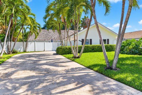 Villa ou maison à vendre à Boca Raton, Floride: 5 chambres, 314.66 m2 № 2422925 - photo 2