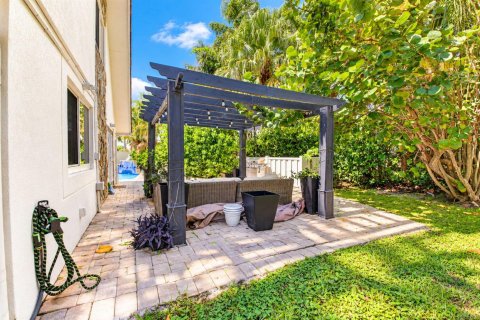 Villa ou maison à vendre à Boca Raton, Floride: 5 chambres, 314.66 m2 № 2422925 - photo 12