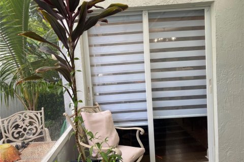 Touwnhouse à vendre à Tamarac, Floride: 3 chambres, 138.98 m2 № 1961848 - photo 28