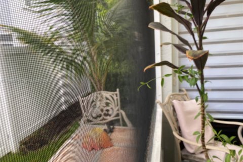 Touwnhouse à vendre à Tamarac, Floride: 3 chambres, 138.98 m2 № 1961848 - photo 12