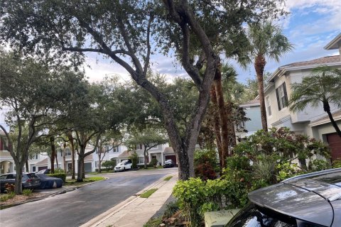 Touwnhouse à vendre à Tamarac, Floride: 3 chambres, 138.98 m2 № 1961848 - photo 5