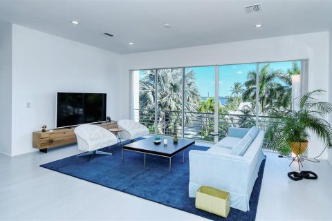 House in Sarasota, Florida 3 bedrooms, 328.04 sq.m. № 252485 - photo 7