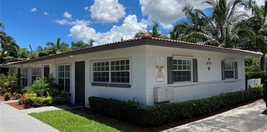 Apartment in Coral Springs, Florida 2 bedrooms № 2179274