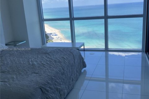 Condominio en alquiler en Sunny Isles Beach, Florida, 2 dormitorios, 145.86 m2 № 2073584 - foto 17