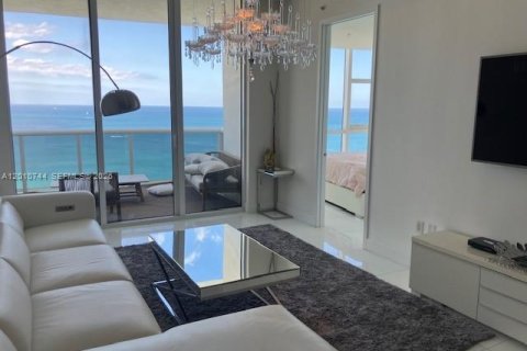 Condominio en alquiler en Sunny Isles Beach, Florida, 2 dormitorios, 145.86 m2 № 2073584 - foto 8