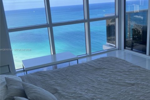Condominio en alquiler en Sunny Isles Beach, Florida, 2 dormitorios, 145.86 m2 № 2073584 - foto 18