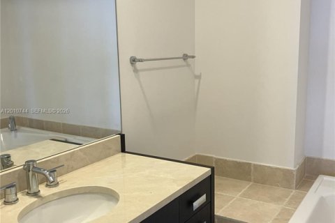 Condominio en alquiler en Sunny Isles Beach, Florida, 2 dormitorios, 145.86 m2 № 2073584 - foto 22
